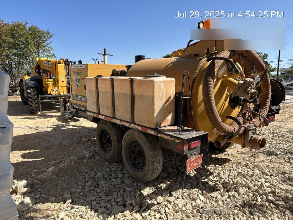 2023 Vac-Tron LP573XDT T4 Koehler Diesel Engine, 500 Gallon Debris Tank, x2 100 Gallon Water Tanks