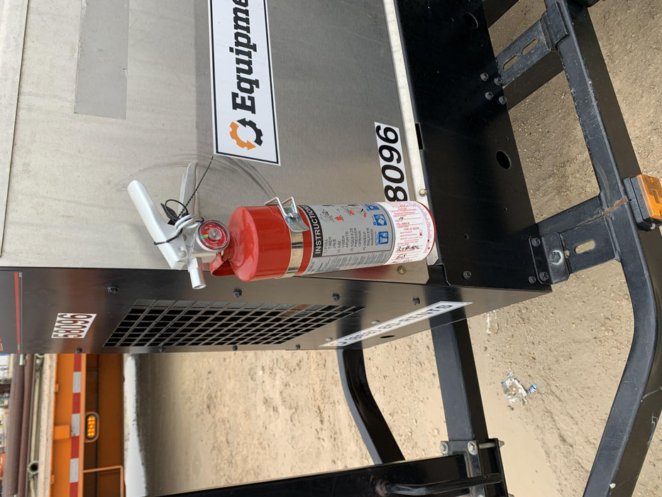 2019 Lincoln Electric Vantage 322 Welder Ready-Pak 3, Two wheel trailer, Fender and Light kit, Cable Rack