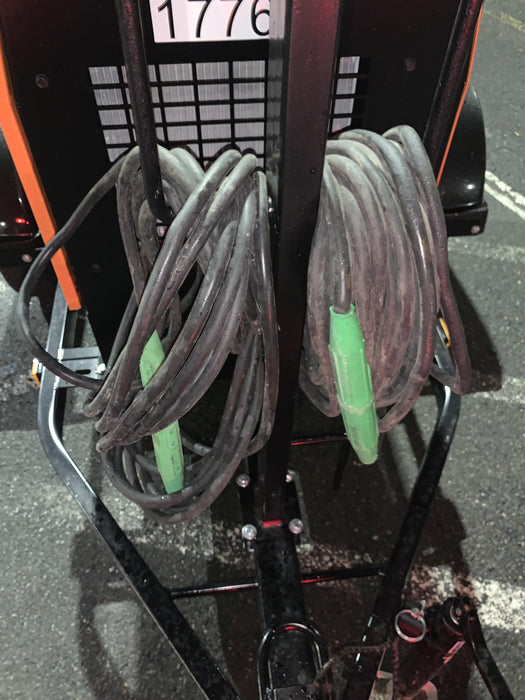 2021 Lincoln Electric Vantage 322 Vantage 322 Ready Pak 3 w/ Decals, ORANGE (includes trailer, cable rack, fender light kit) NO Telematics