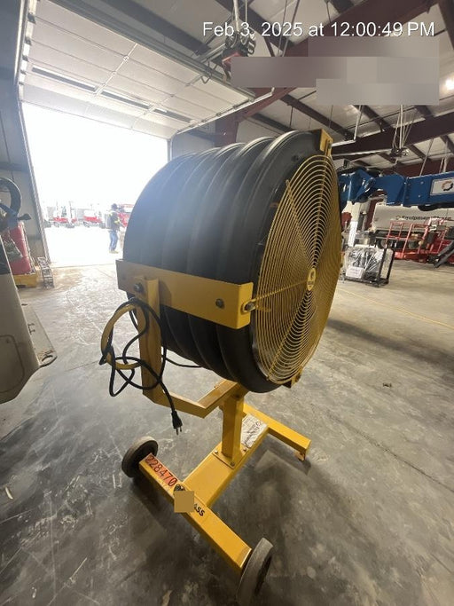 2022 BIG ASS FANS Yellow Jacket