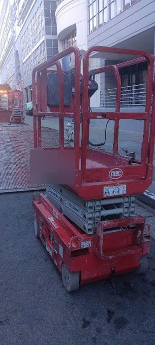 2020 MEC 1330SE Solid NM Tires, Steel Swing out Doors, LCS, Beacon, 900W Inverter