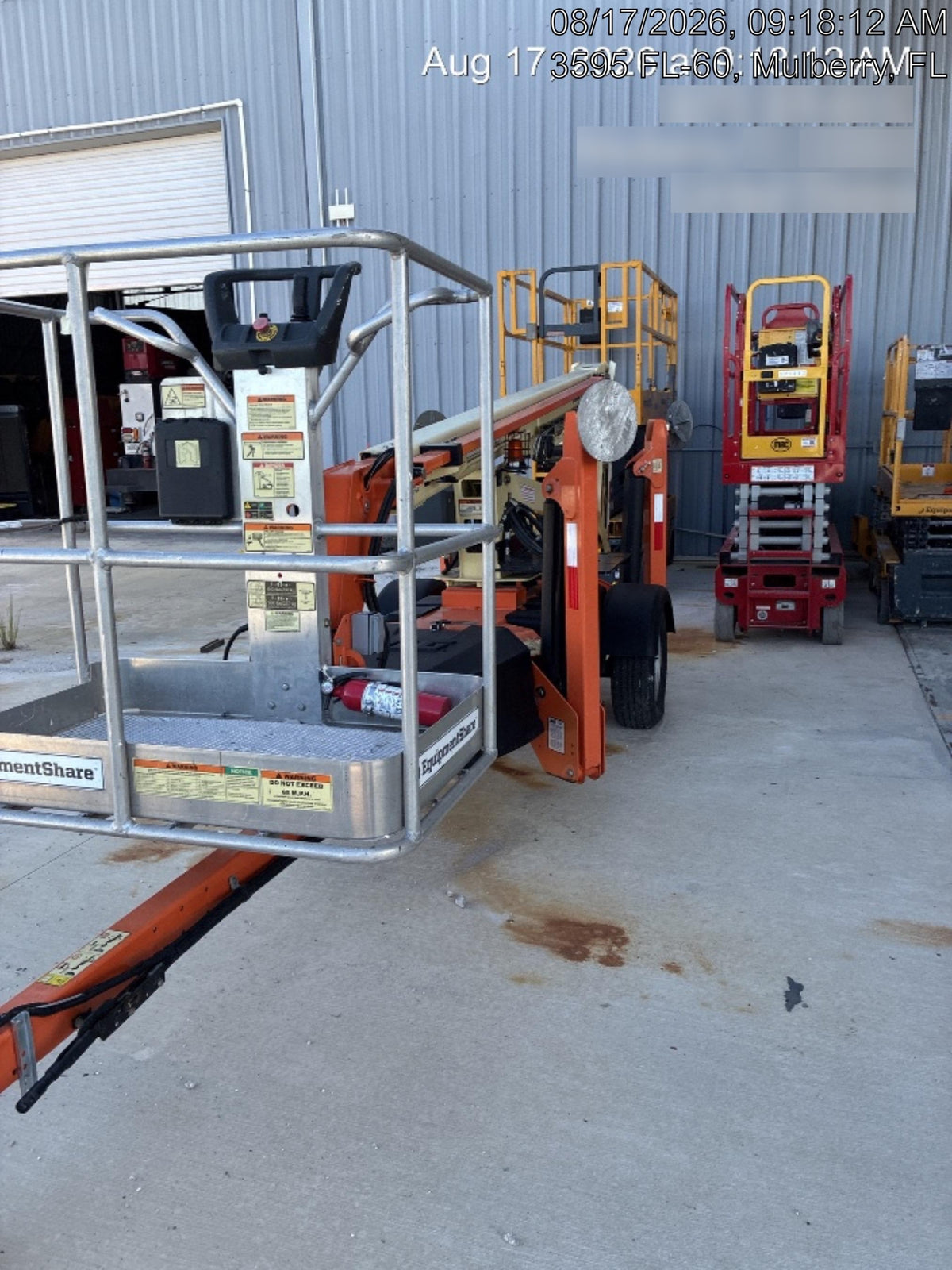 2022 JLG T350