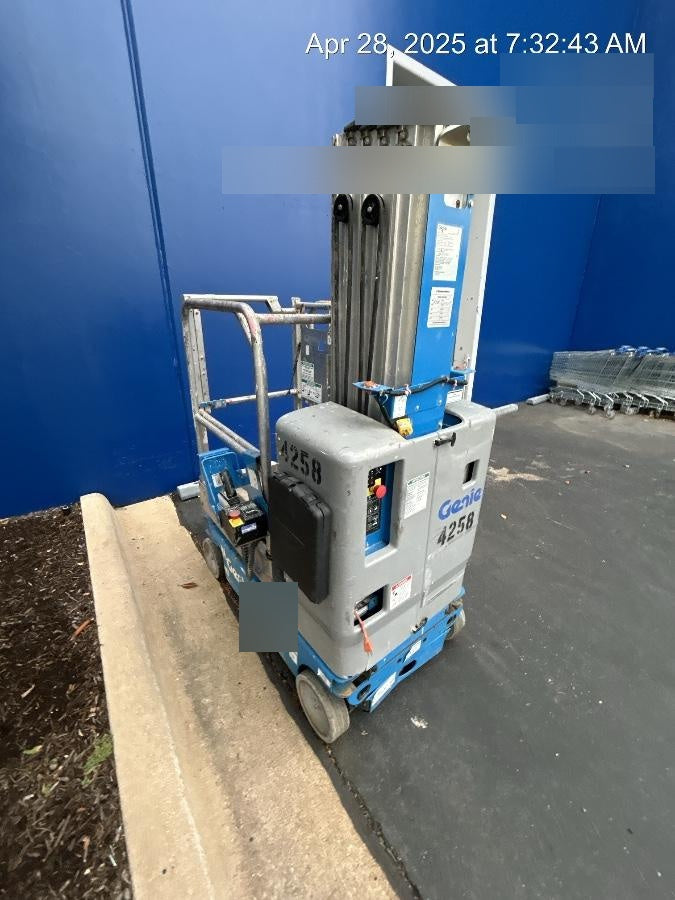 2017 GENIE GR-20