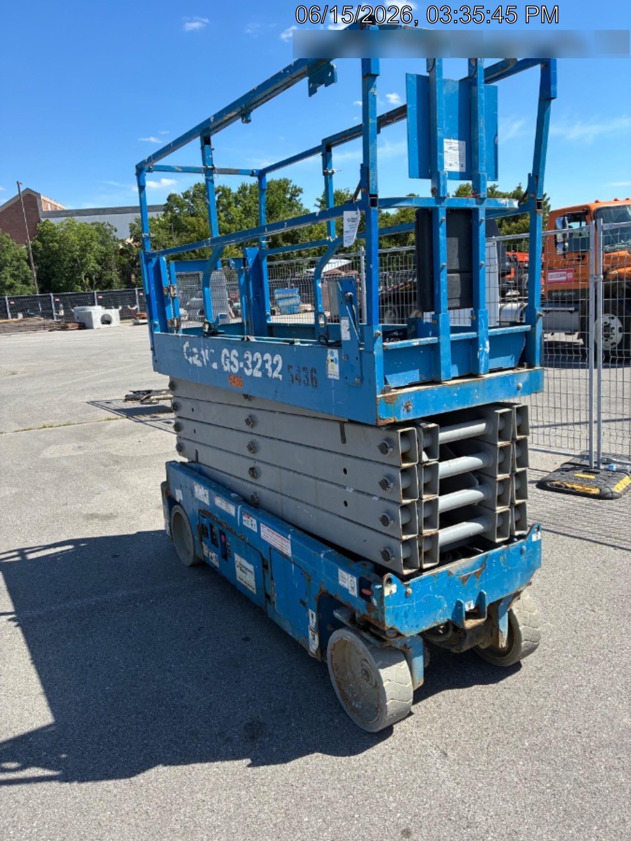 2017 GENIE GS-3232
