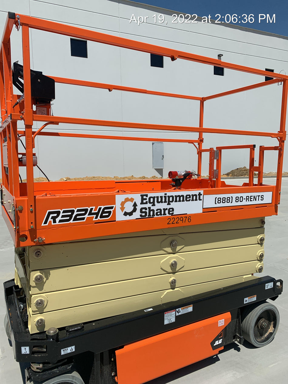 2022 JLG R3246