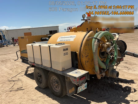 2021 Vac-Tron LP573XDT 500 Gallon Debris Tank w/ Hydraulic Tilt, two (2) 100 Gallon Water Tanks, Low Profile Torsion Axles (12,000 GVWR)