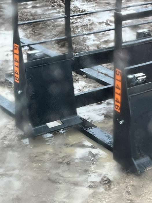 2025 ARROW MATERIAL HANDLING 72" Pallet Forks - Arrow