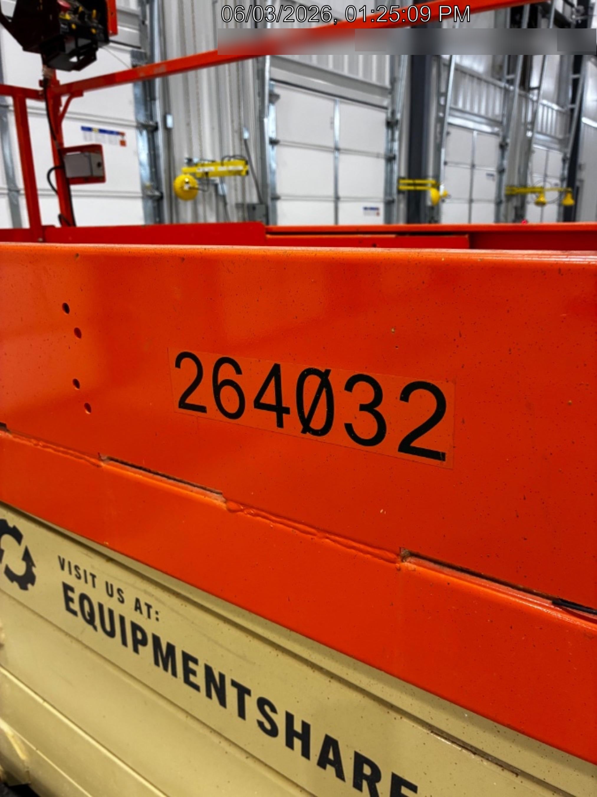 2022 JLG ES3246