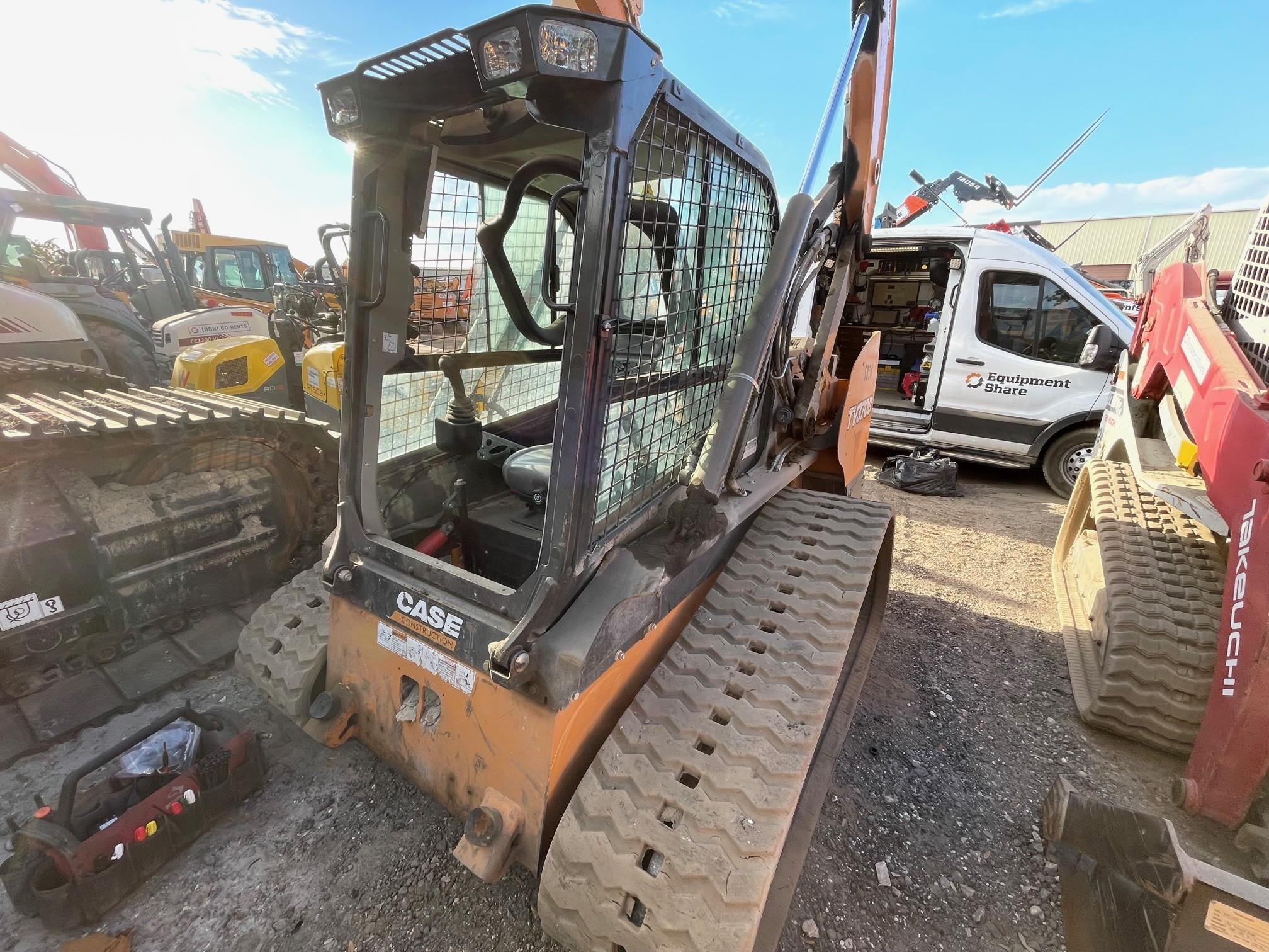 2021 CASE TV370B