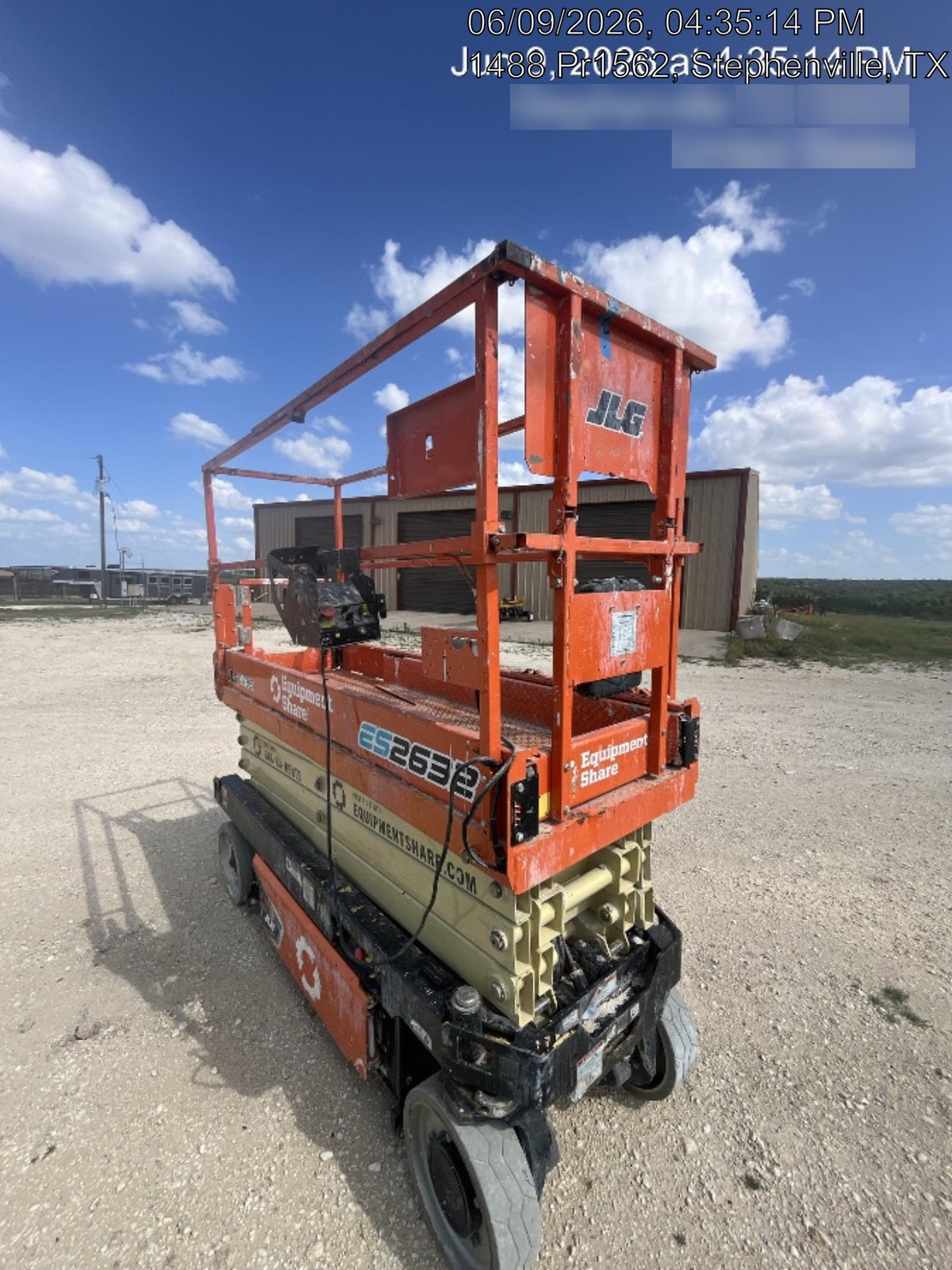2023 JLG ES2632