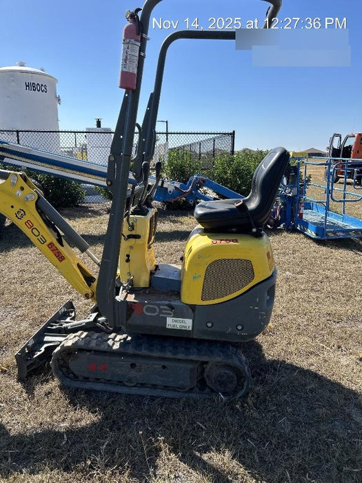 2017 Wacker Neuson 803 Wacker Neuson 803 Mini - Canopy Base/12" Bucket