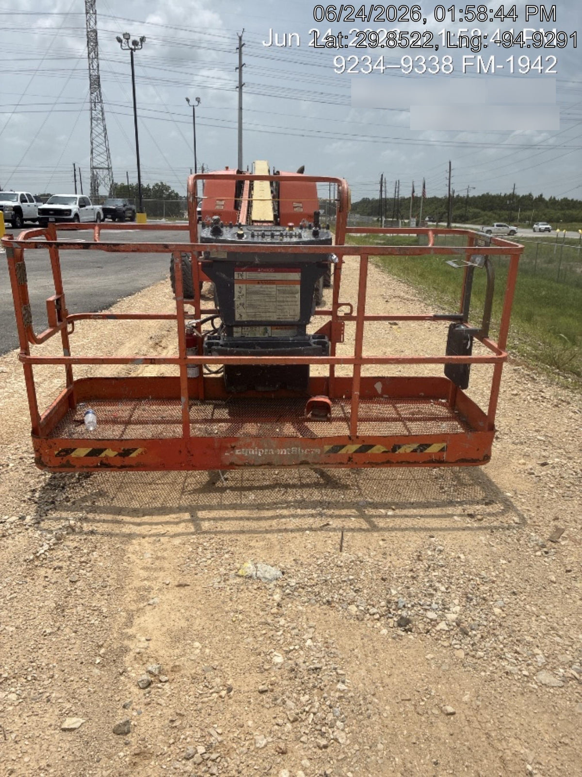 2023 JLG 660SJ