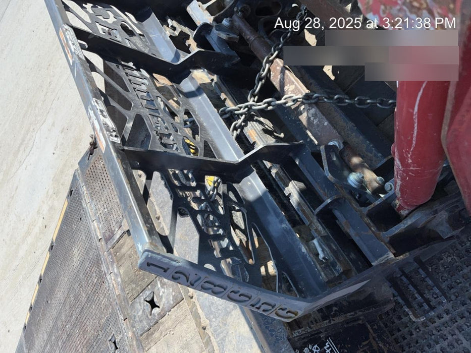 2020 PALADIN 48" Pallet Forks - Paladin