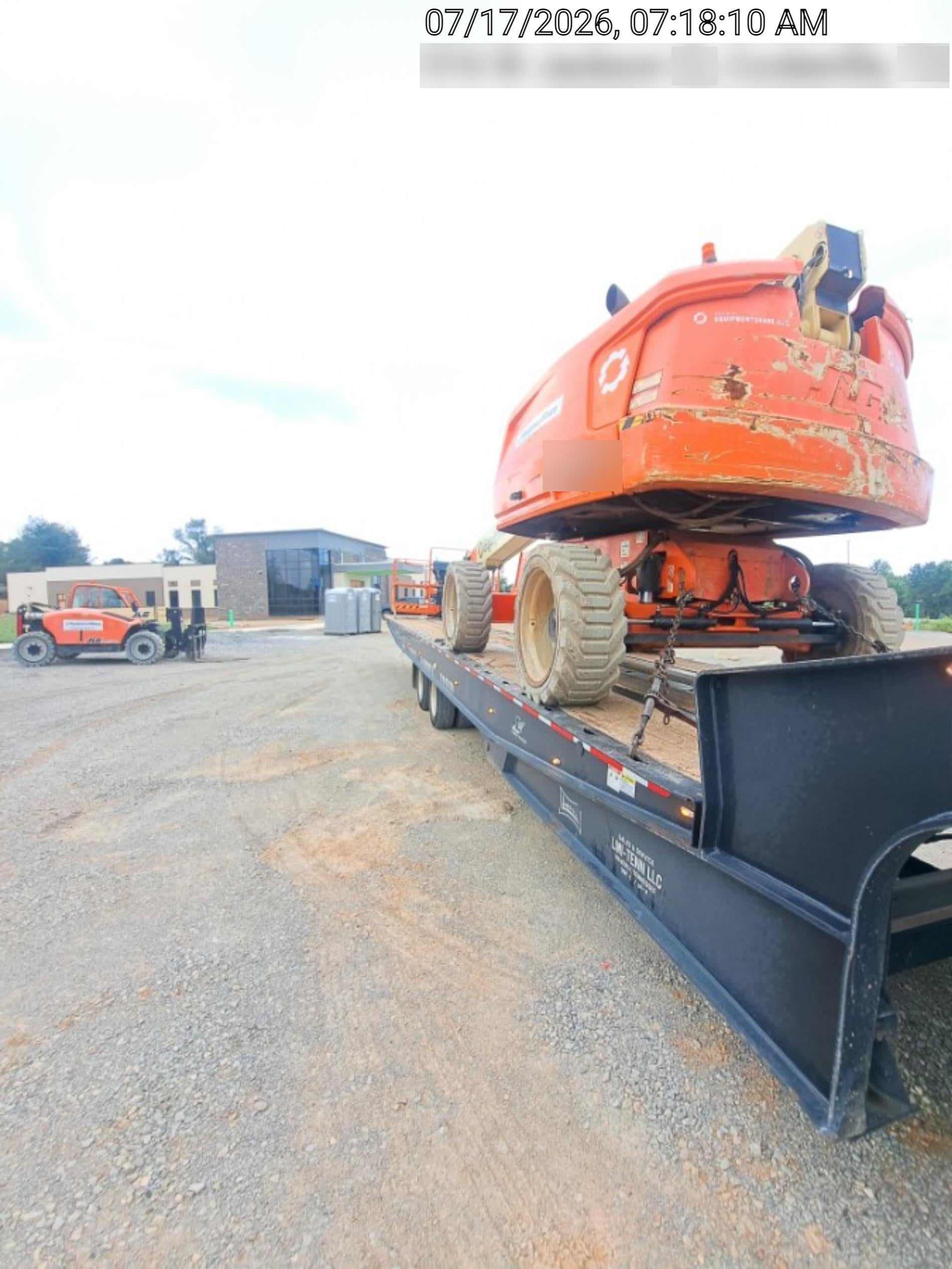 2022 JLG 660SJ