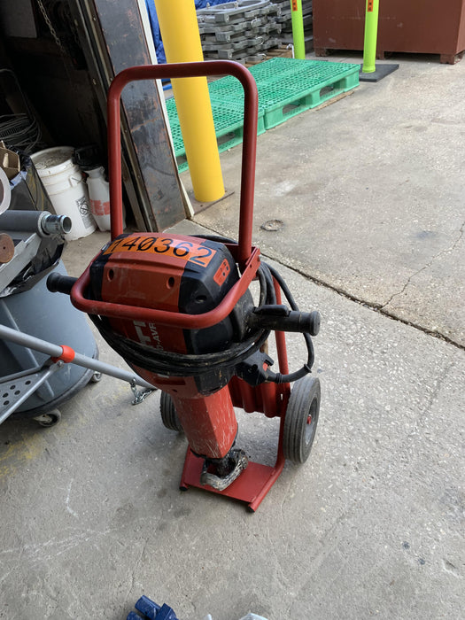 2021 HILTI TE 3000-AVR