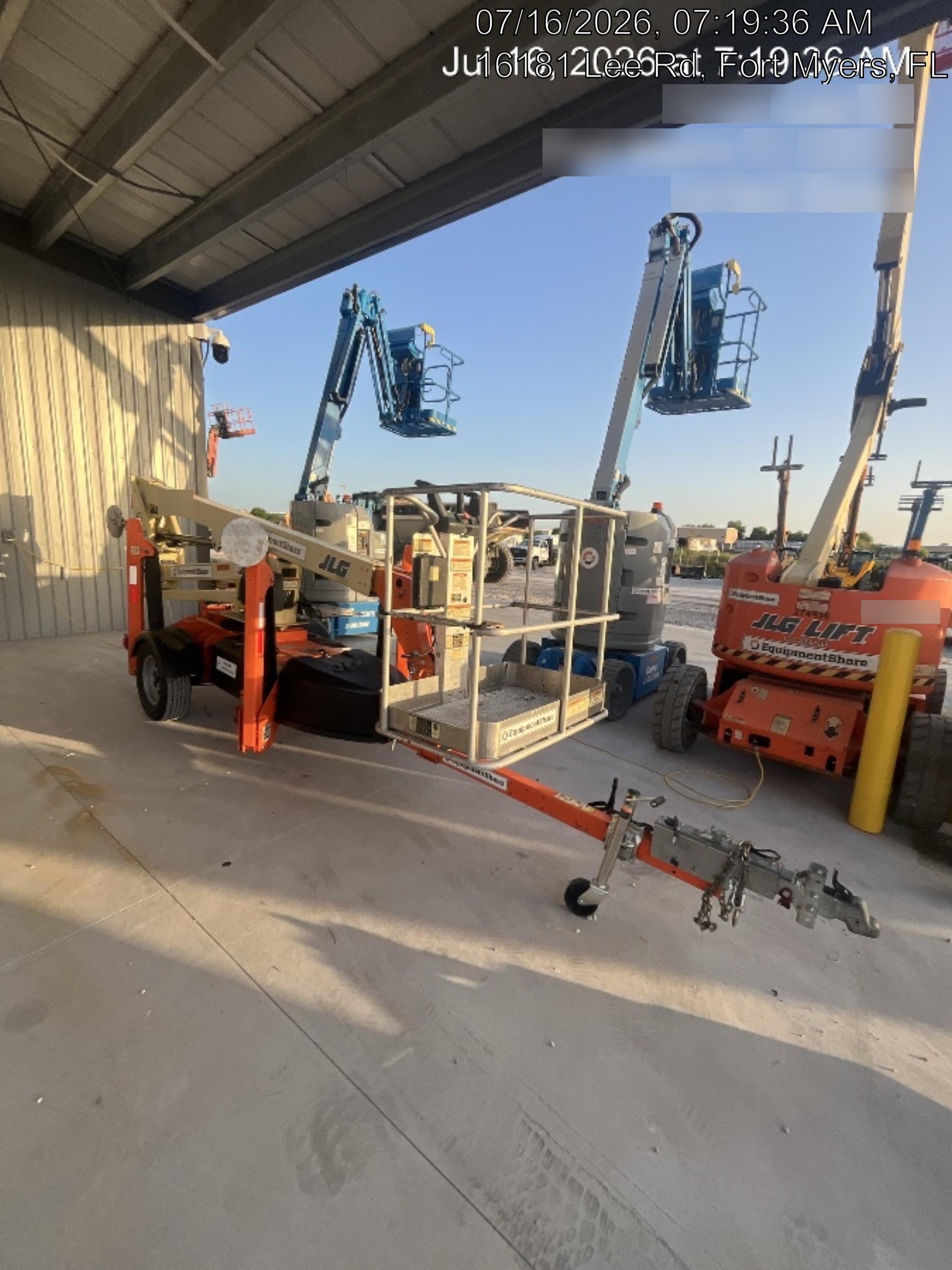 2022 JLG T350