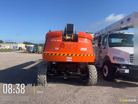 2025 JLG 660SJ