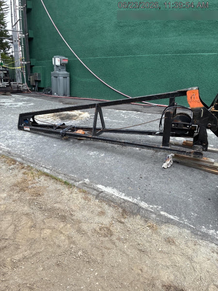 2024 JLG 1001099351