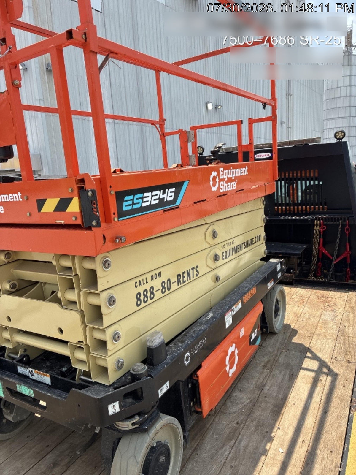2025 JLG ES3246
