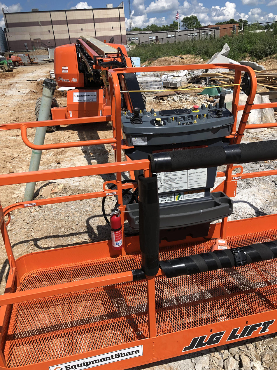 2021 JLG 660SJ