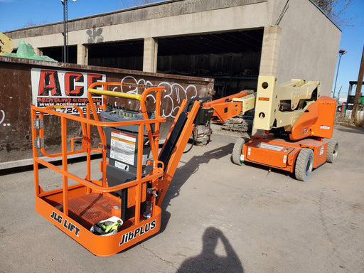 2019 JLG E400AJPN