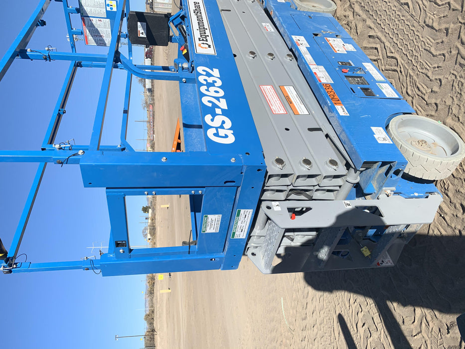 2020 Genie GS-2632 Solid NM Tires, Folding Rails with Half-Height Swing Gate, Beacon