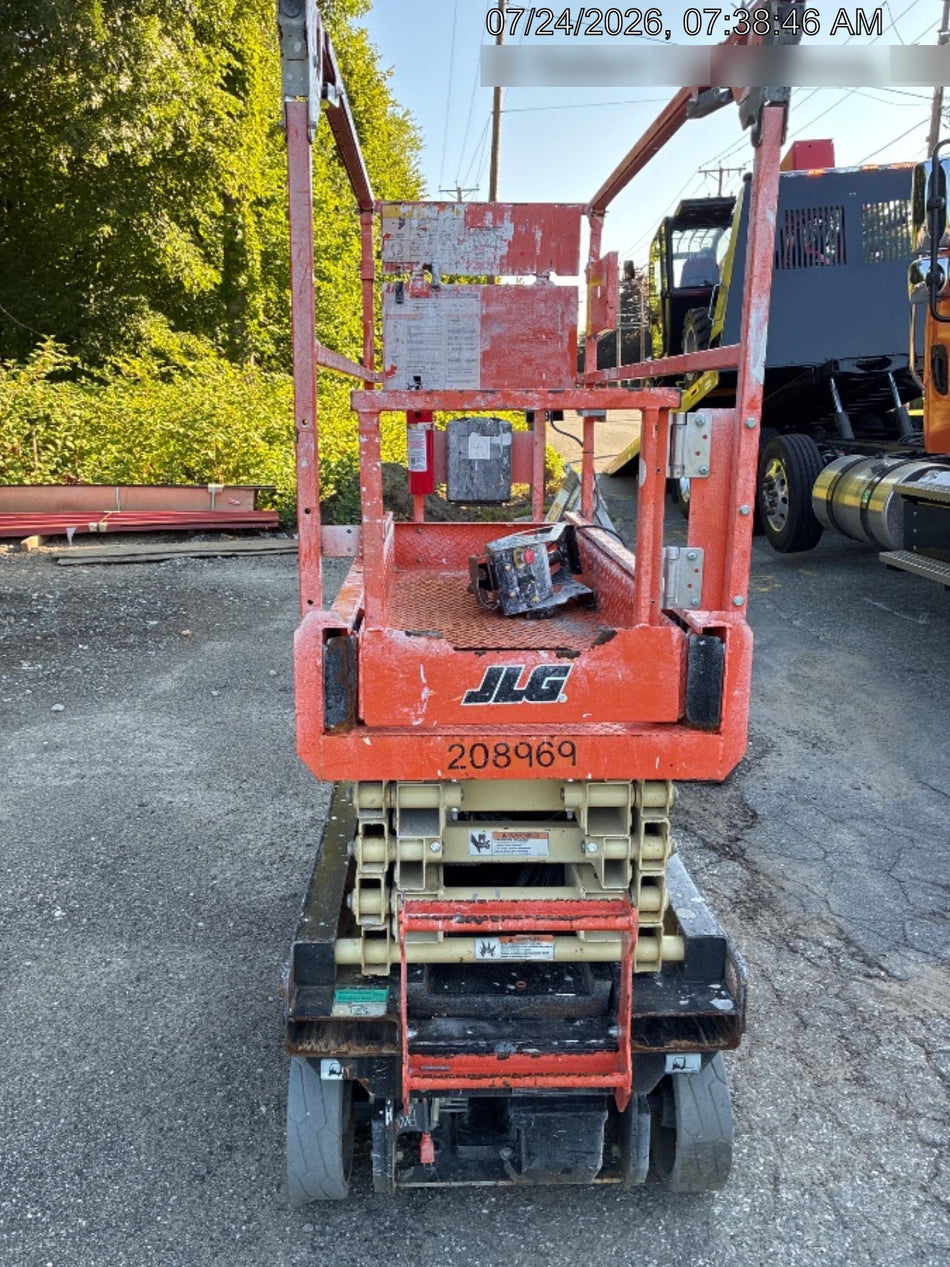 2022 JLG ES1932