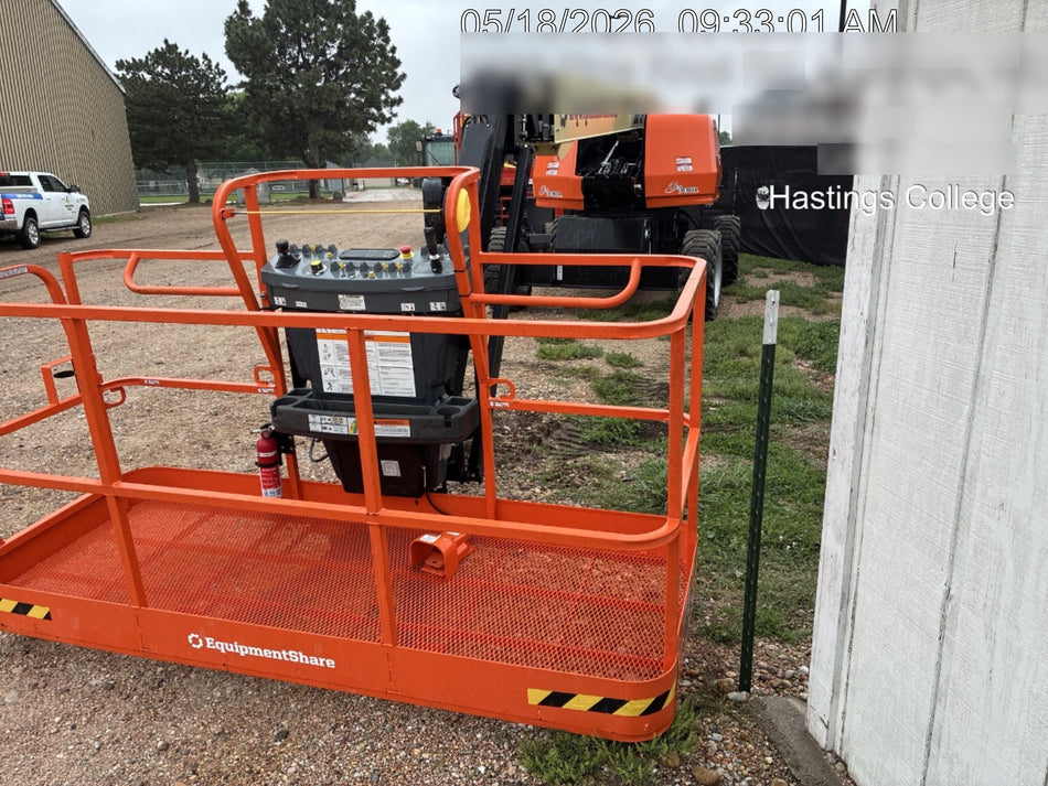 2025 JLG 660SJ
