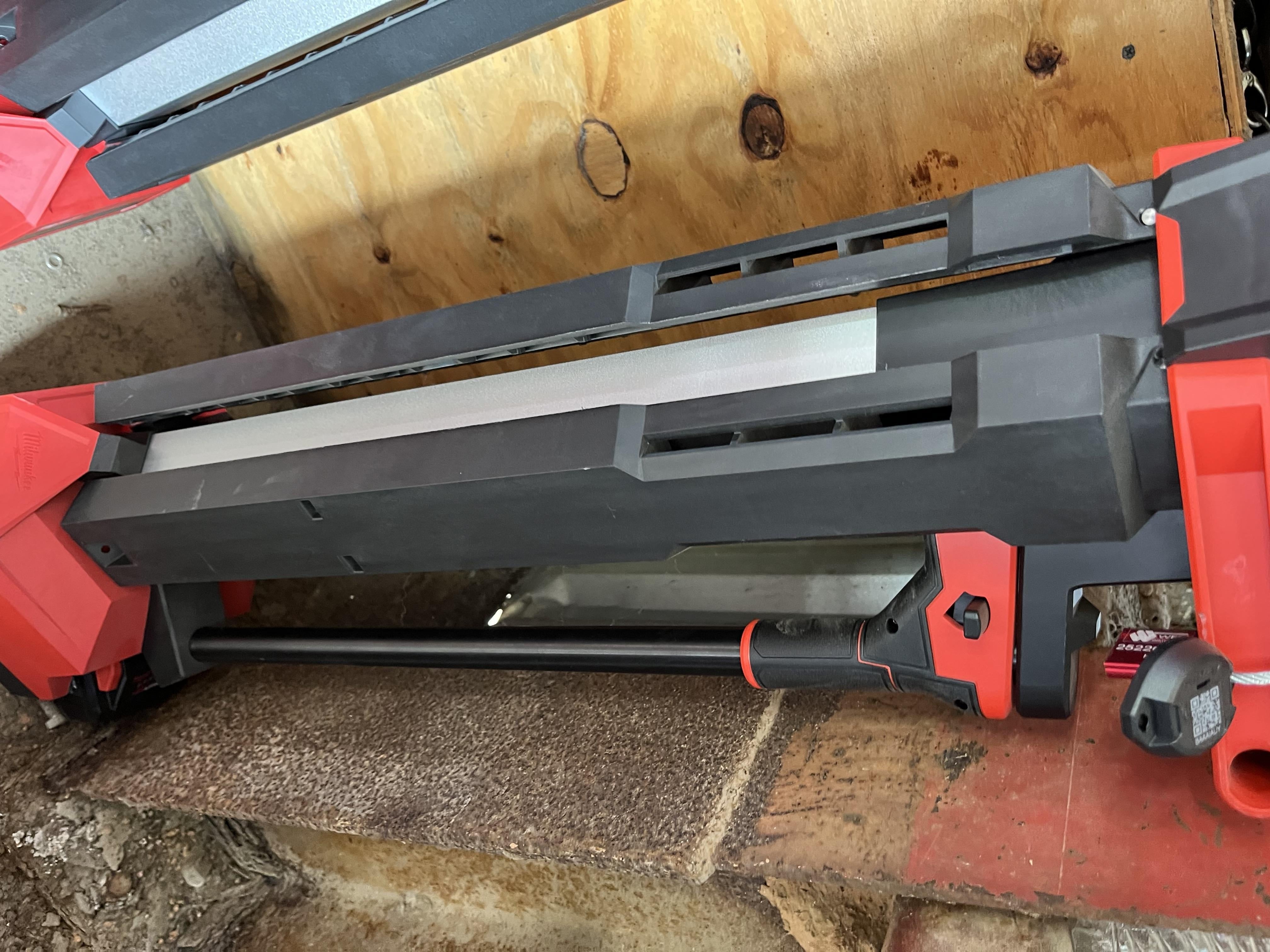 2023 MILWAUKEE 2136-20