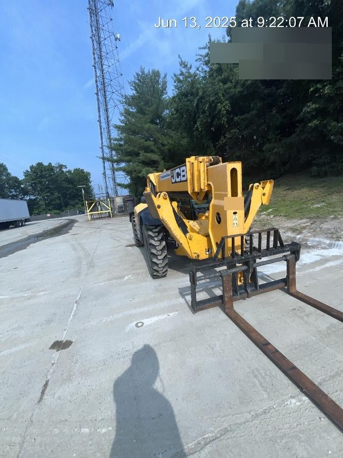 2020 JCB 510-56