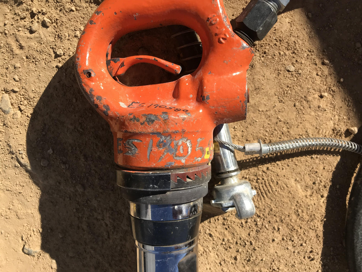 2021 AMERICAN PNEUMATIC TOOL D-handle rivet Buster