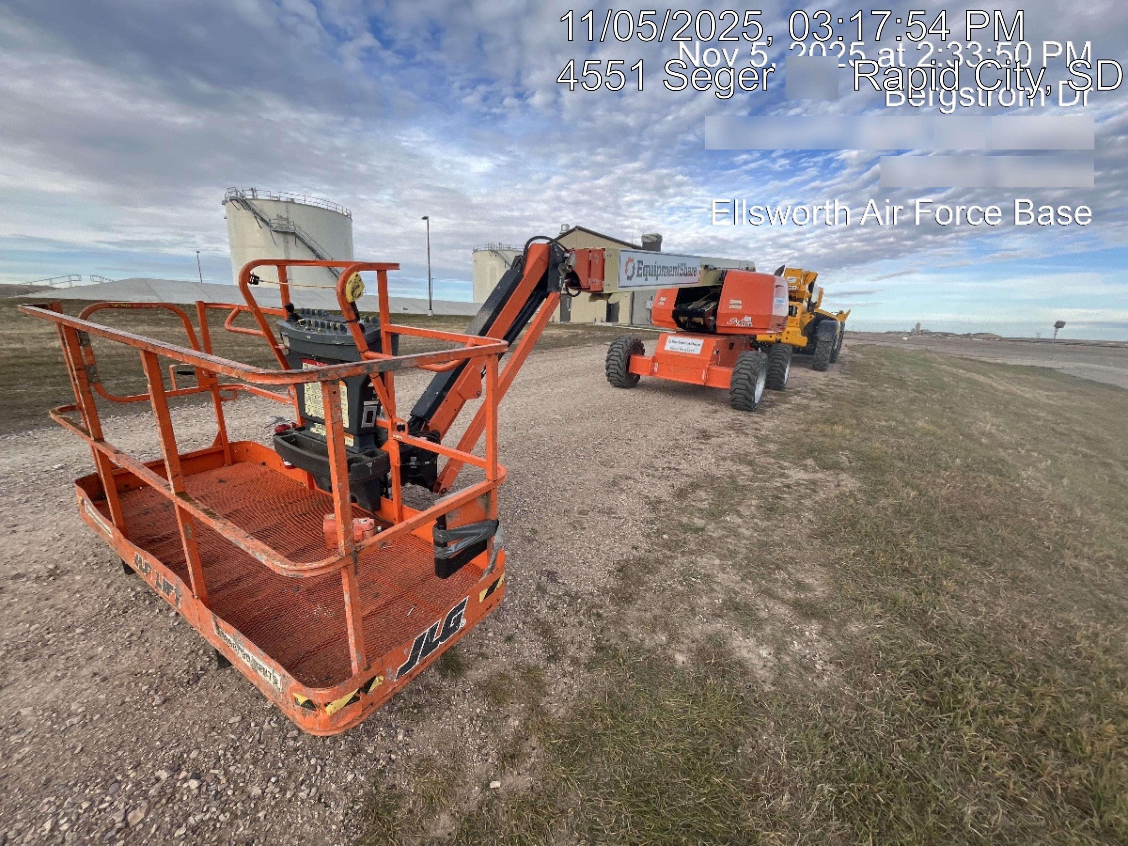 2021 JLG 660SJ