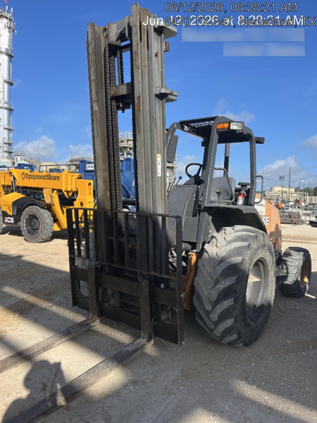2019 CASE 588H