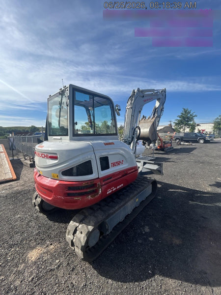 2025 TAKEUCHI 24" Bucket Takeuchi