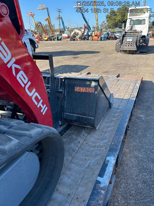 2025 TAKEUCHI 80" Smooth Bucket - Takeuchi