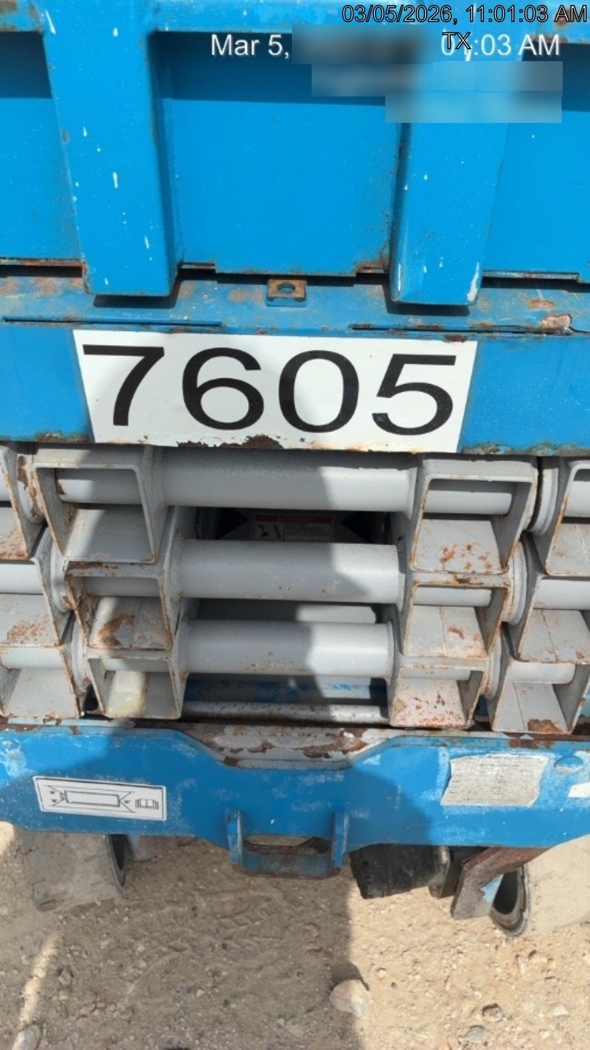 2017 Genie GS-1930 Genie GS-1930 Lift w/Fixed Rail and Chain Entry