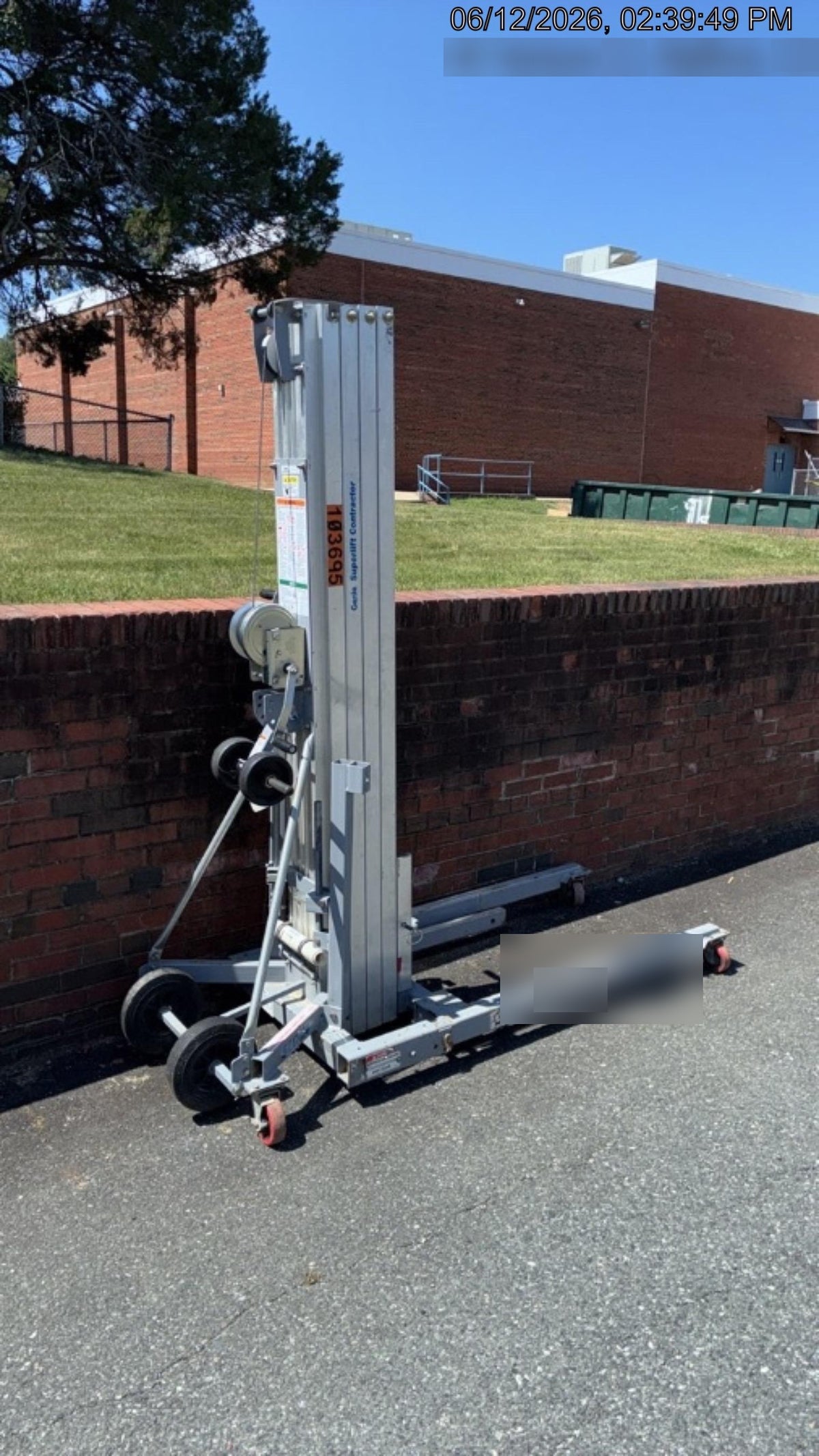 2020 GENIE SLC-24