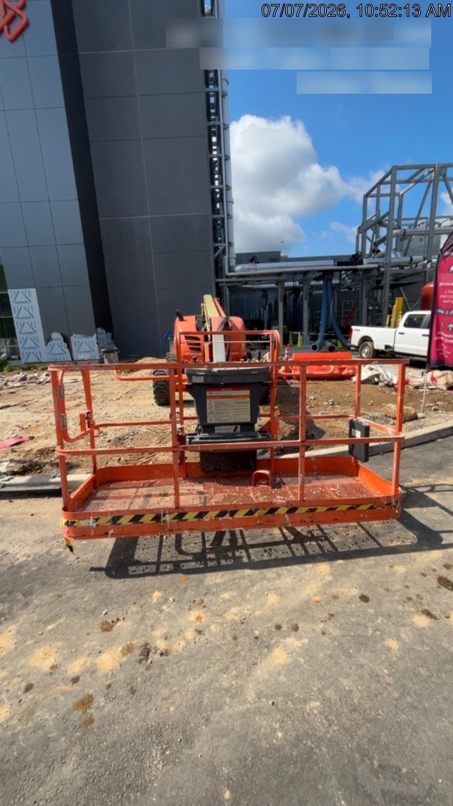 2023 JLG 600AJ