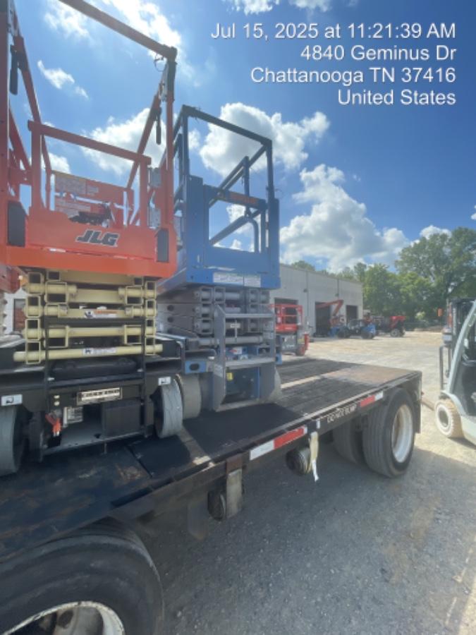 2025 JLG ES1932