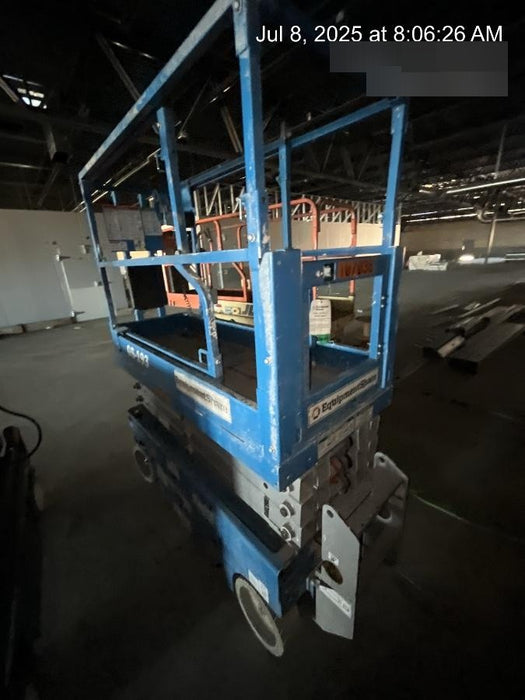 2020 Genie GS-1930 Solid Non Marking Tires, Beacon, Folding rails with half height swing gate, 800W Inverter