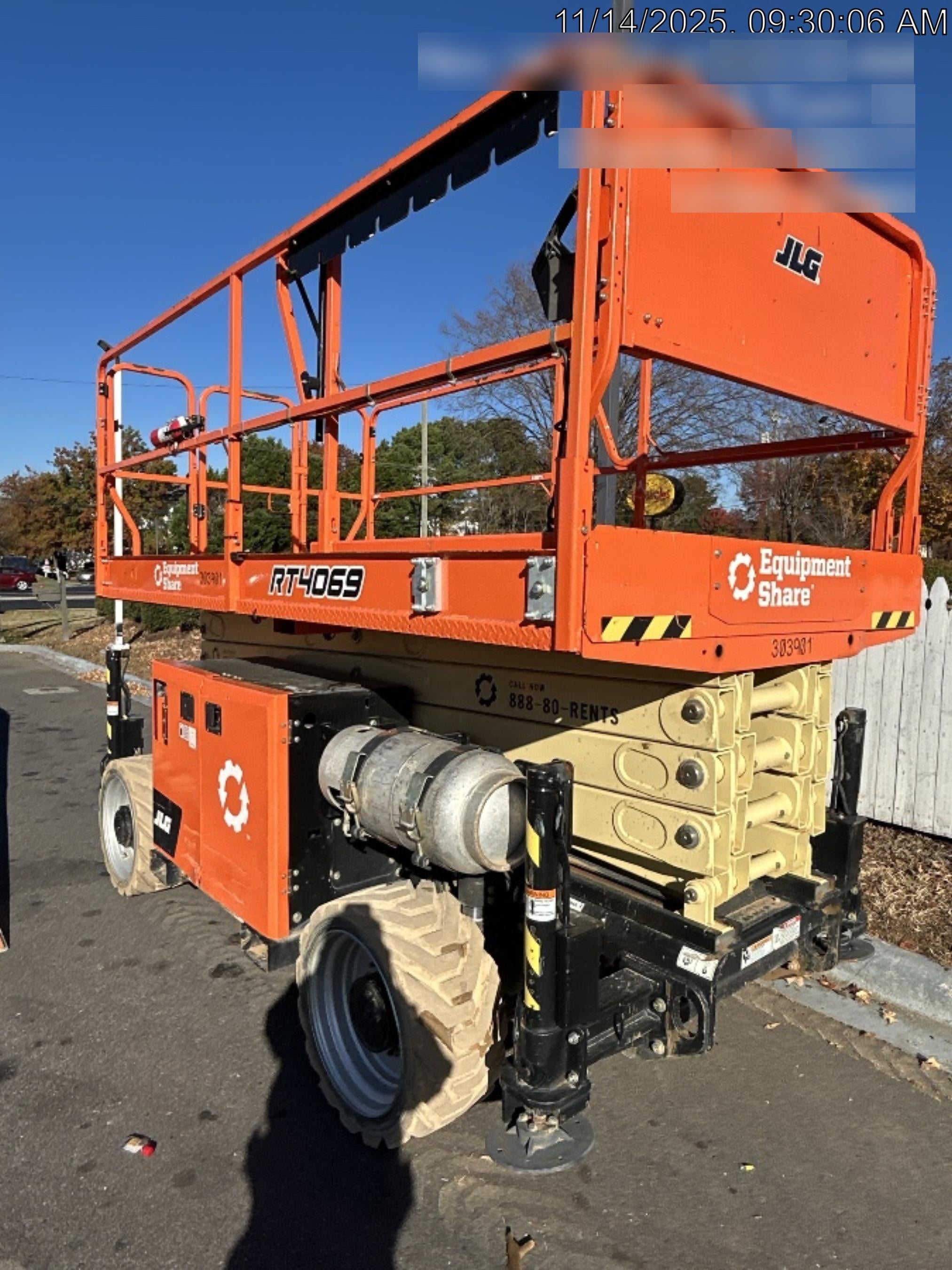 2023 JLG RT4069