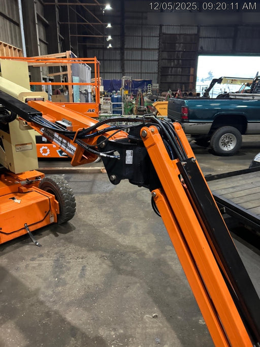 2019 JLG E300AJP
