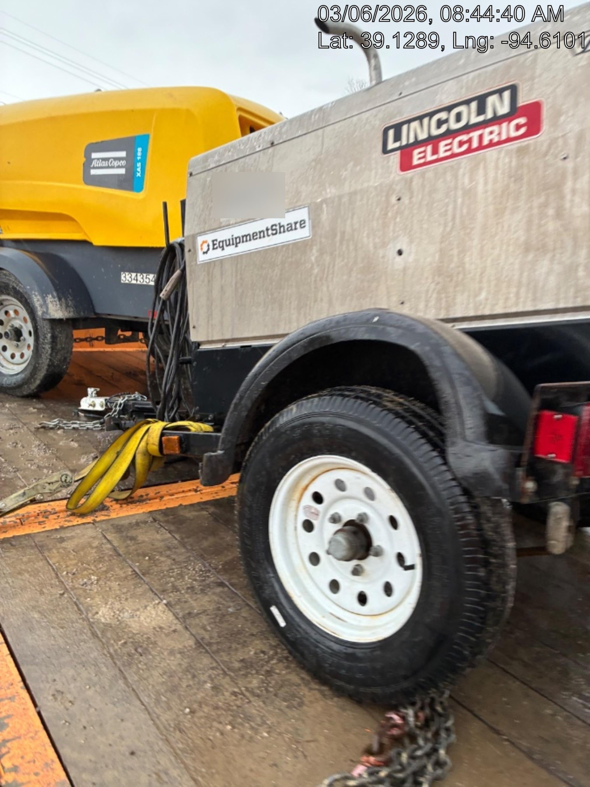 2019 Lincoln Electric Vantage 322 Ready-Pak 3, Two Wheel Trailer, Fender and Light Kit, Cable Rack