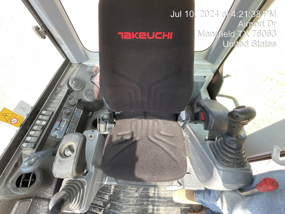 2024 TAKEUCHI TB235-2CR