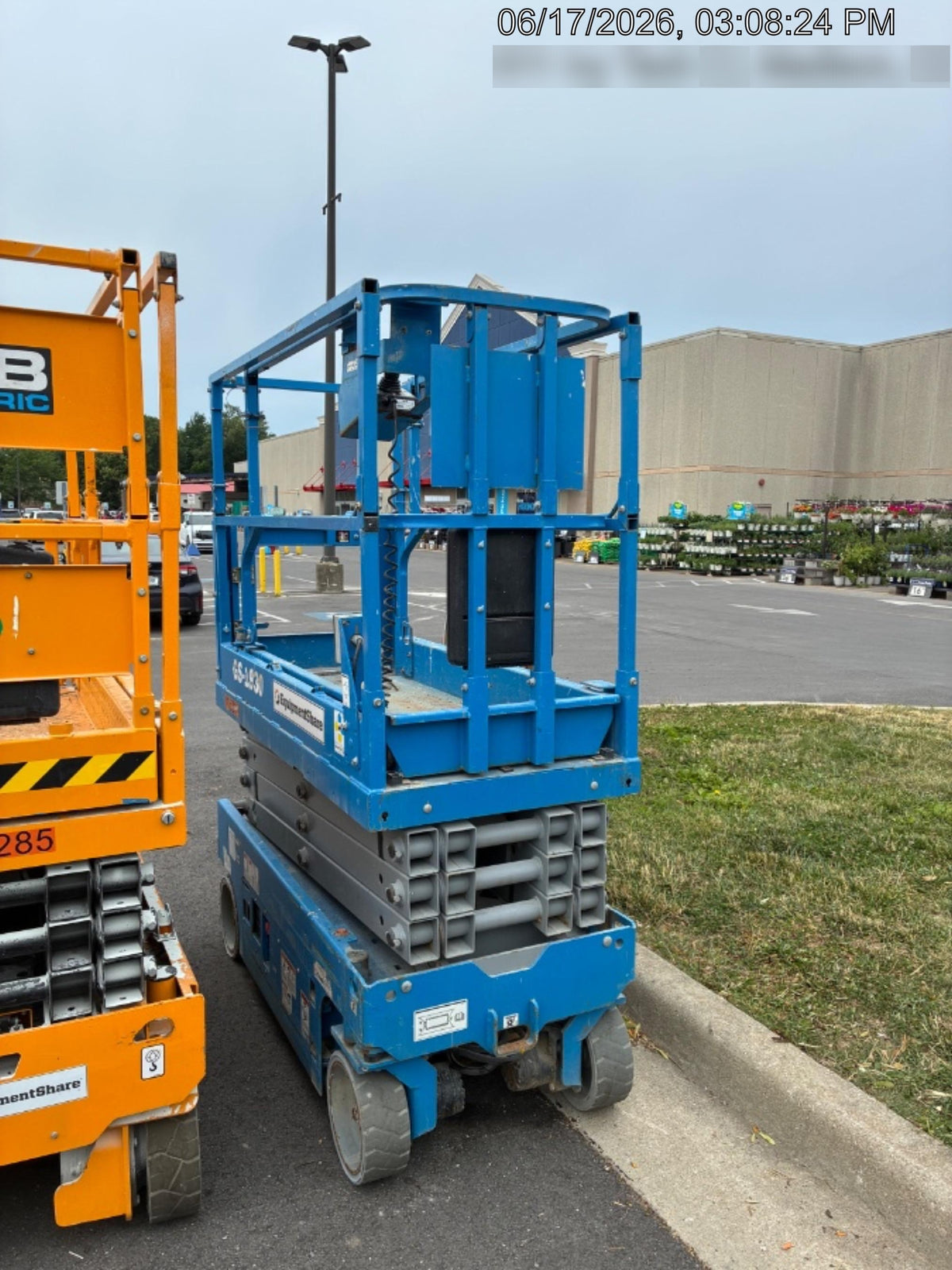 2020 Genie GS-1930 Solid Non Marking Tires, Beacon, Folding rails with half height swing gate