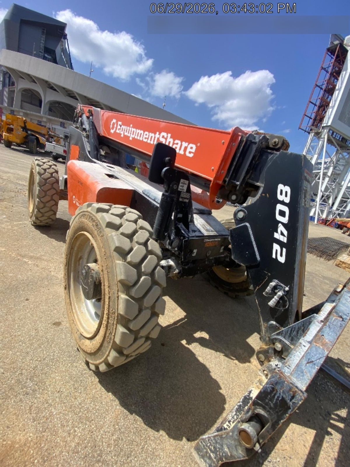 2023 SKYTRAK 8042