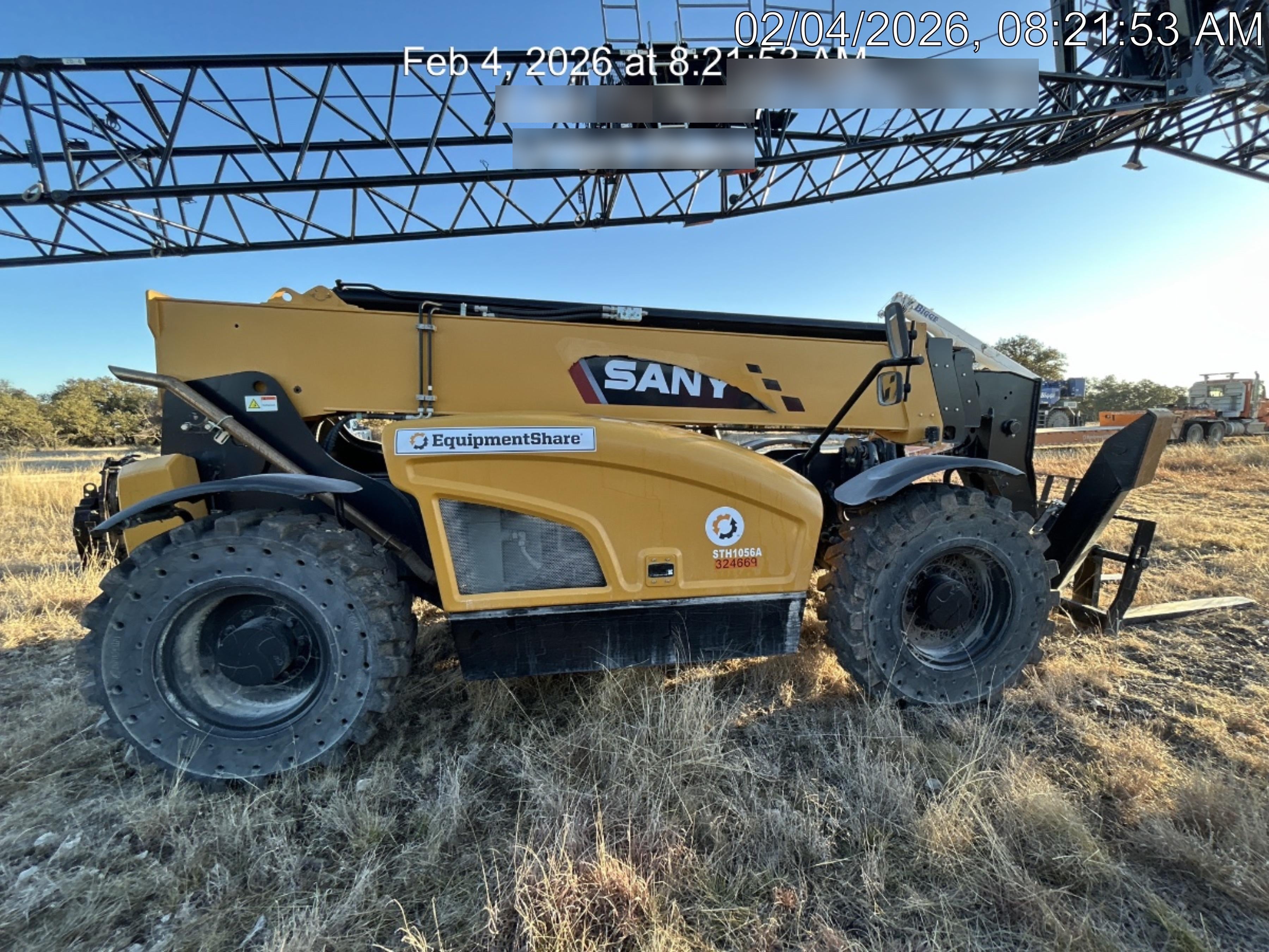 2023 SANY STH1056