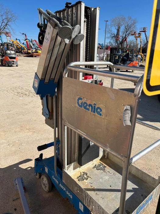 2018 GENIE AWP-30S
