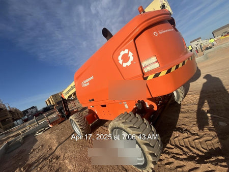 2022 JLG 660SJ