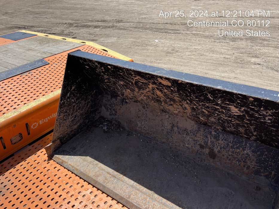 2016 SKYTRAK 70" Bucket, Telehandler 6k-7k